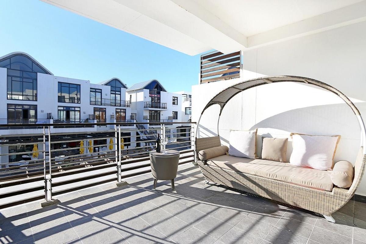 Eden On The Bay 118 By Hostagents Appartement Bloubergstrand Buitenkant foto