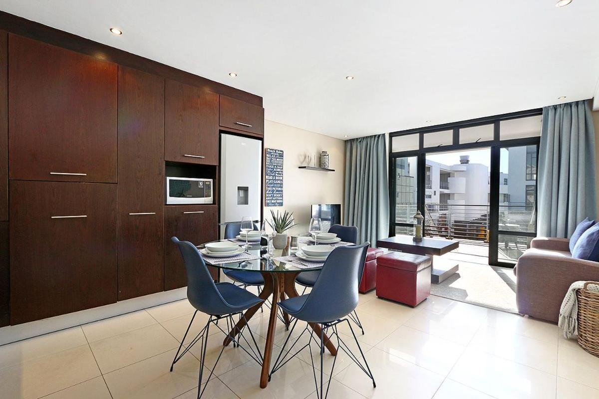 Eden On The Bay 118 By Hostagents Appartement Bloubergstrand Buitenkant foto