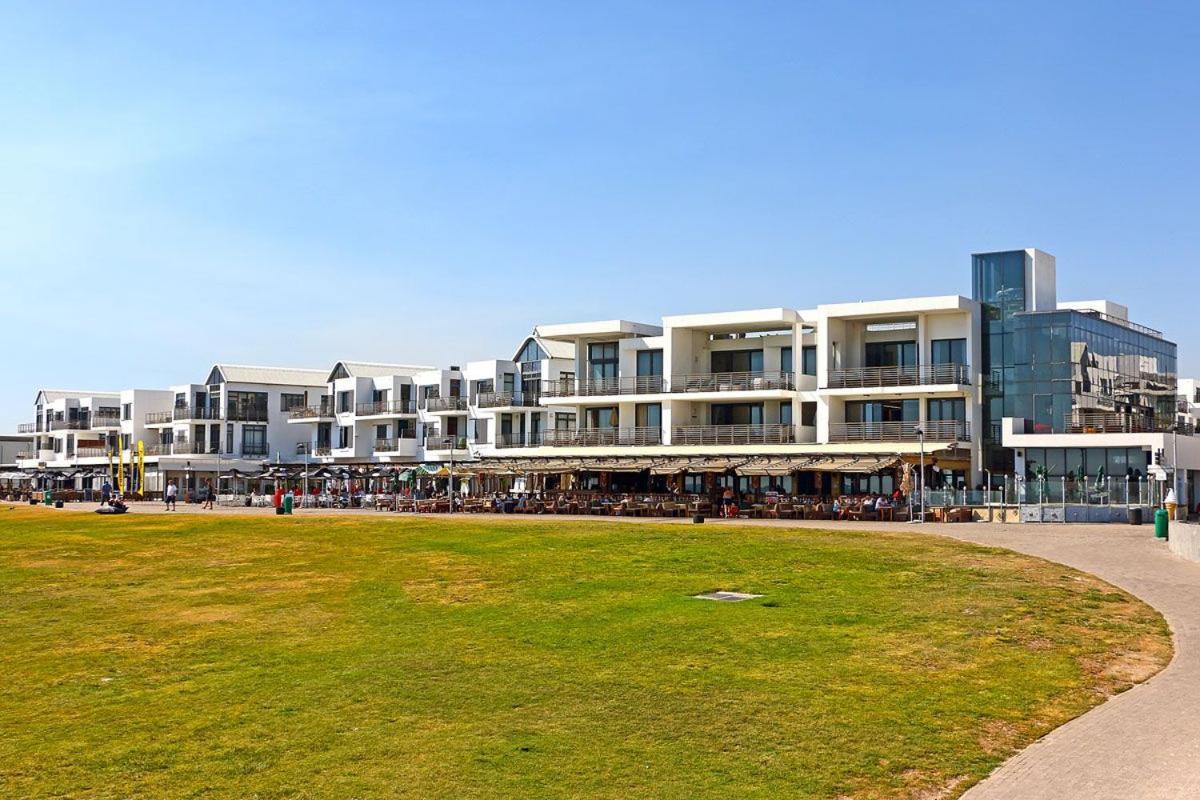 Eden On The Bay 118 By Hostagents Appartement Bloubergstrand Buitenkant foto
