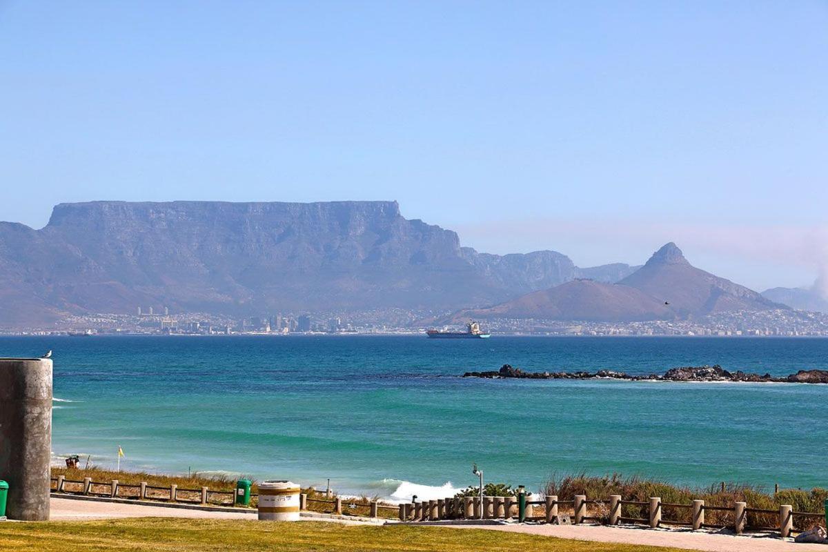Eden On The Bay 118 By Hostagents Appartement Bloubergstrand Buitenkant foto
