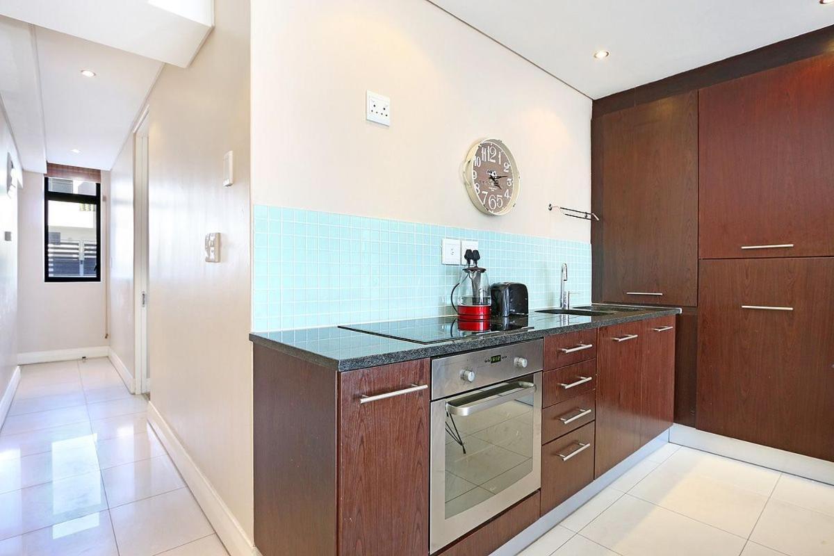 Eden On The Bay 118 By Hostagents Appartement Bloubergstrand Buitenkant foto